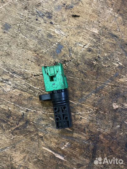 Датчик распредвала Nissan Micra