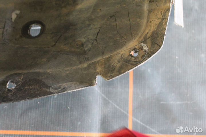 Локер передний правый - Renault Fluence