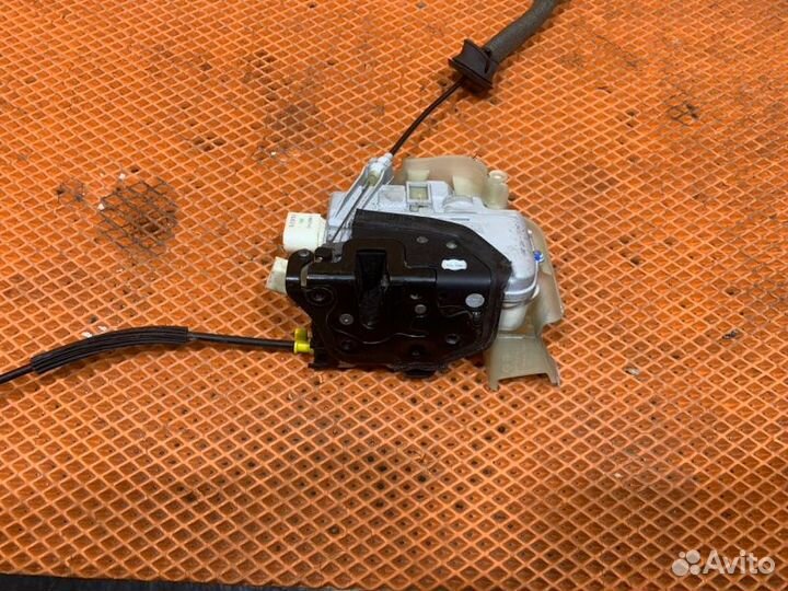 Замок двери передний правый Audi A6 C7 4G cgwb