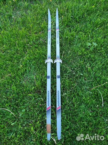 Лыжи беговые пластиковые