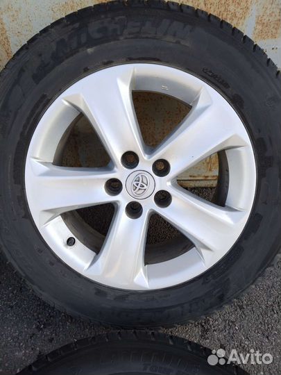 Toyota Rav4 225/65R17