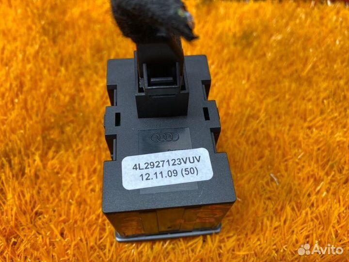 Блок кнопок Audi A6 C6/4F ccea 2010