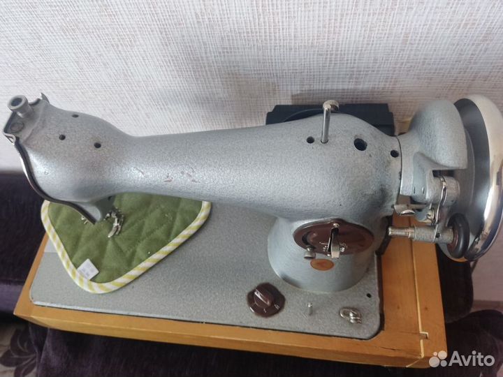 Швейная машинка