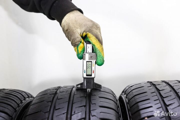 Hankook Vantra LT RA18 215/65 R17 104T