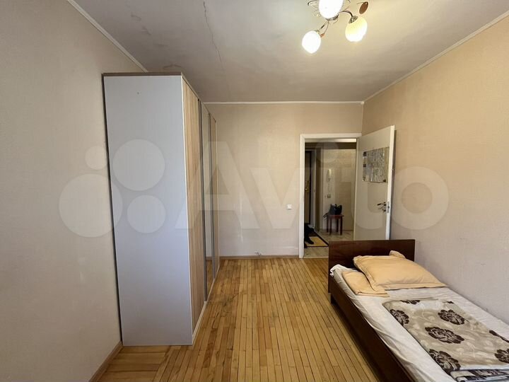 2-к. квартира, 52 м², 1/9 эт.