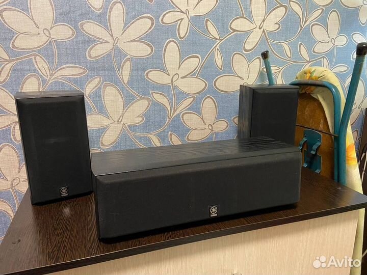 Акустика полочная Yamaha NS-P60