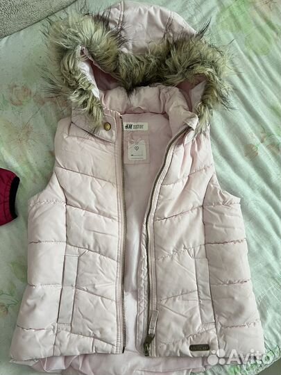 Курточки,жилетка для девочки,все за одну цену