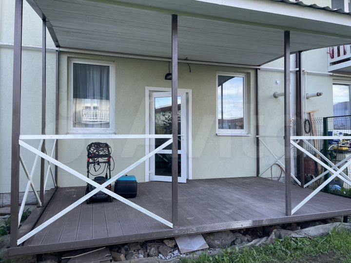 3-к. квартира, 82,8 м², 1/2 эт.