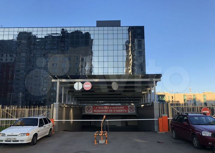 Машиноместо, 14 м²