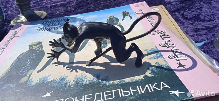 Фигурка чертик