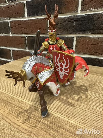 Фигурки рыцарь средневековья на лошади Papo