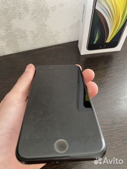 iPhone SE (2020), 128 ГБ