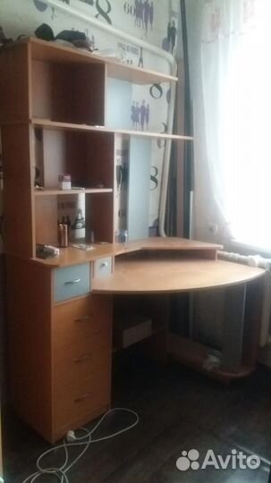 Компьютерный стол