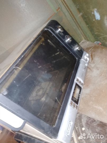 Электропечь электродуховка Delonghi EOB2071