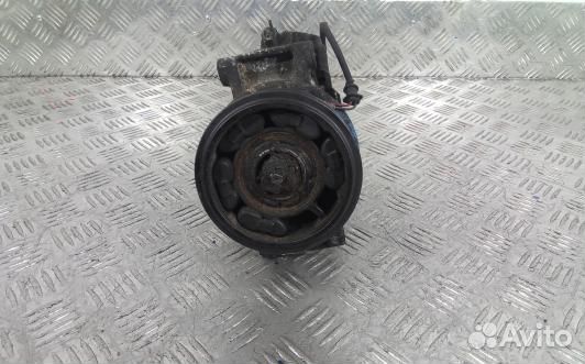 Компрессор кондиционера дизельный audi A6 C6 (YUK0