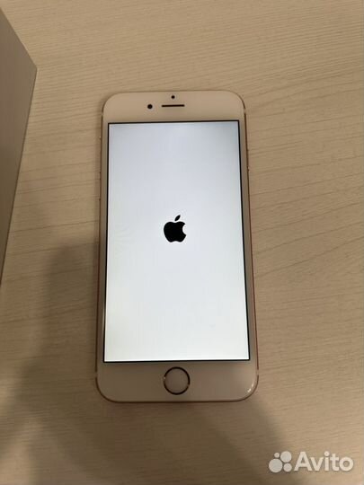 Телефон iPhone 6s