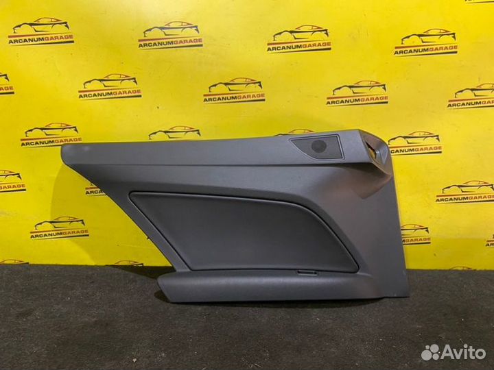 Обшивка двери задняя левая Mercedes 207 W207