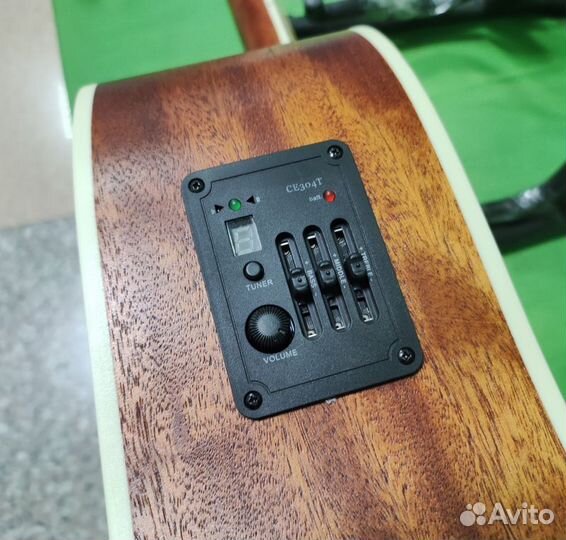 12ти струнка полуакустическая Parkwood