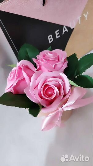Букет из мыльных роз в коробке