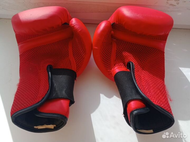 Боксерские перчатки 12 oz outshock