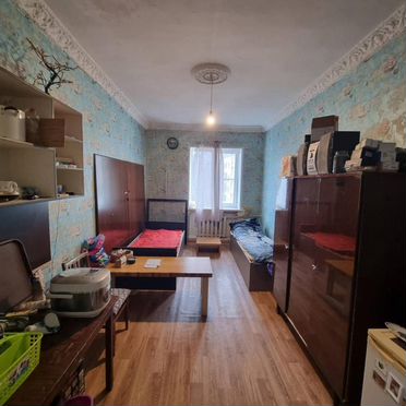 Комната 17 м² в 5-к., 4/5 эт.