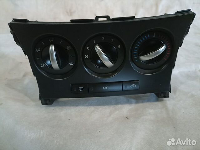 Mazda 3 BL Блок управления отопителем A/C