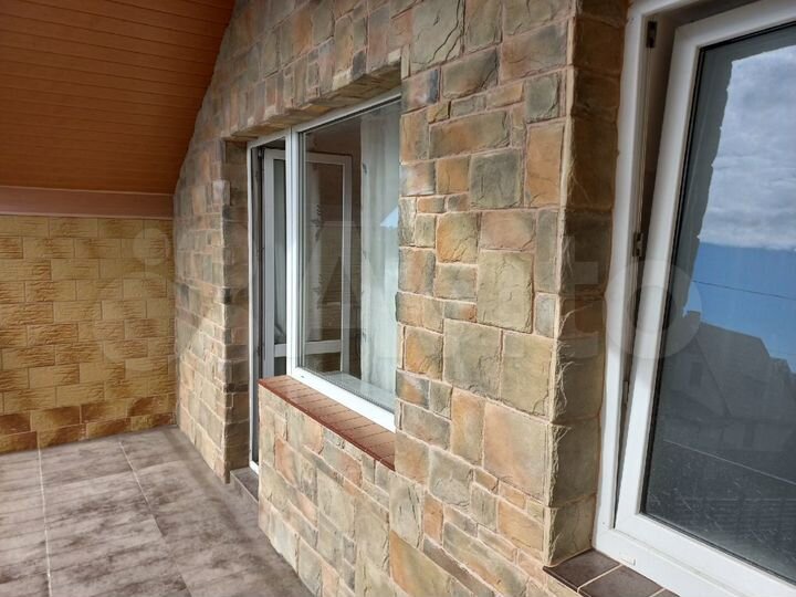 Дом 200 м² на участке 8 сот.