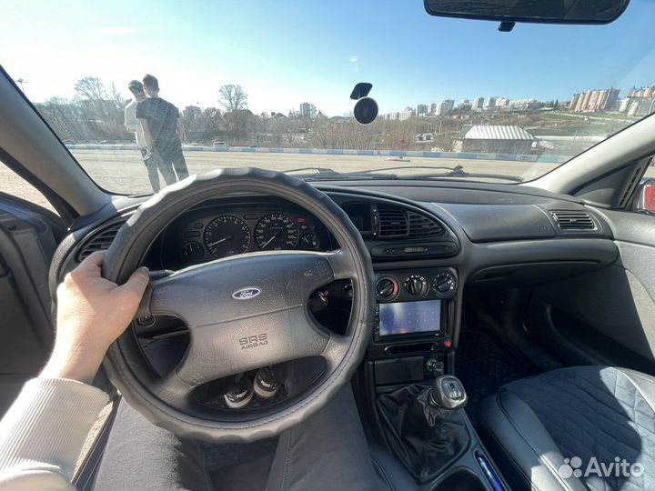 Ford Mondeo 1.8 МТ, 2000, 390 000 км