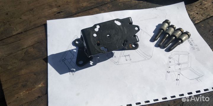 Крепление навигатора для GTR1400 concours 14