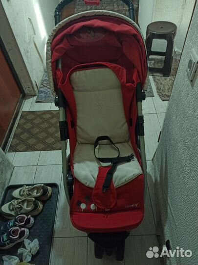 Прогулочная коляска