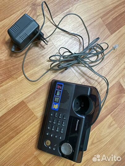 Радиотелефон Panasonic KX-TCD235RU