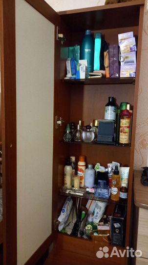 Шкафчик-трюмо