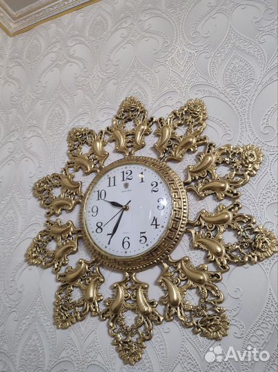 Бронзовые часы