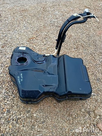 Бензобак Volkswagen Passat B6 / CC