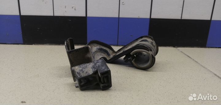 Кронштейн (сопут. товар) Land Cruiser (150) -Prado