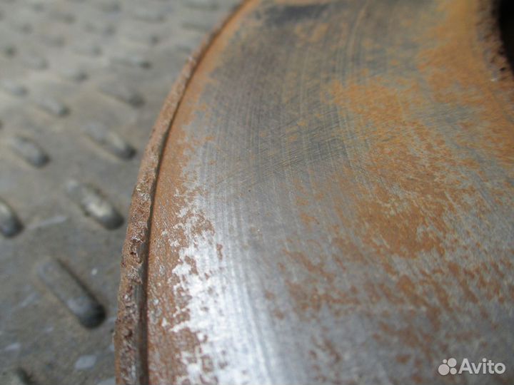 Диск тормозной передний Volkswagen Polo 1.6 2010г