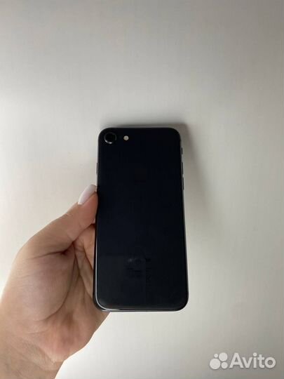 iPhone 8, 64 ГБ
