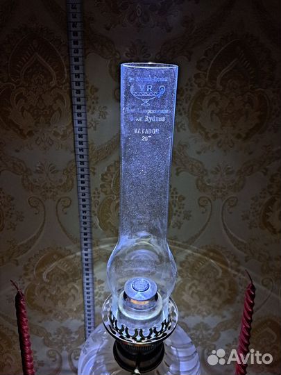 Старинная керосиновая лампа