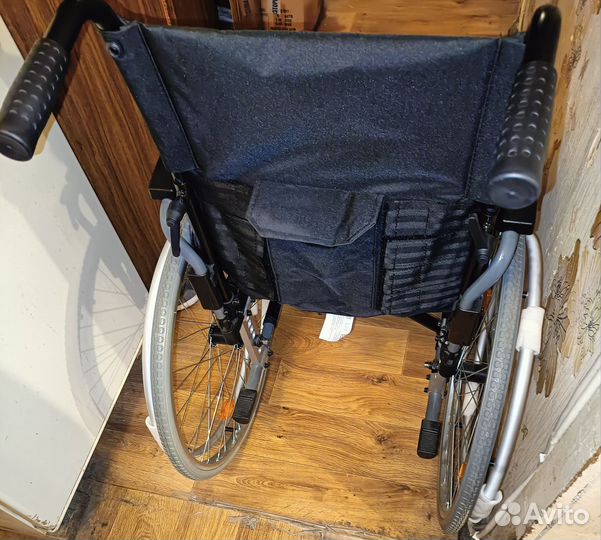 Коляска инвалидная