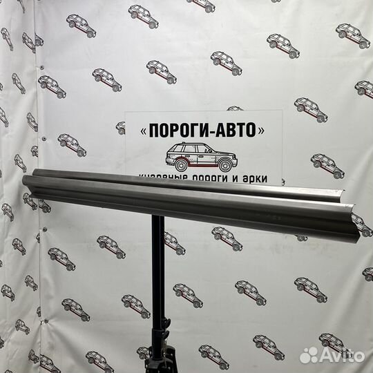 Ремонтный порог Toyota Hilux 7 кузовной