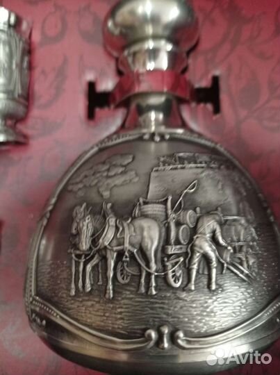 Оловянный набор графин и рюмки 