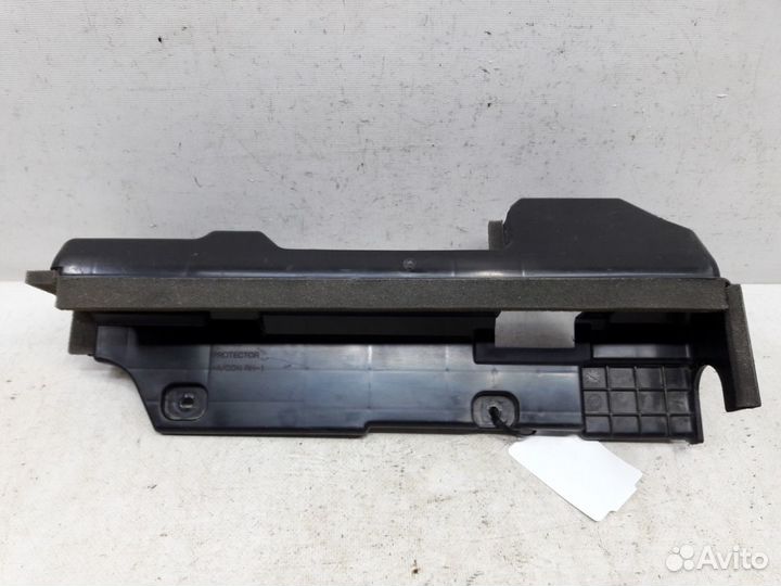 Дефлектор радиатора правый Hyundai Solaris 2 HCR