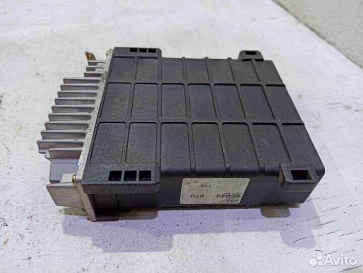 Блок управления двигателем