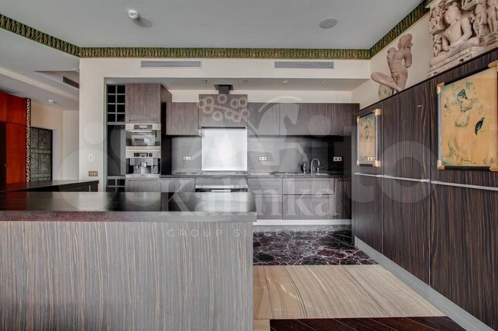 4-к. квартира, 211 м², 7/10 эт.