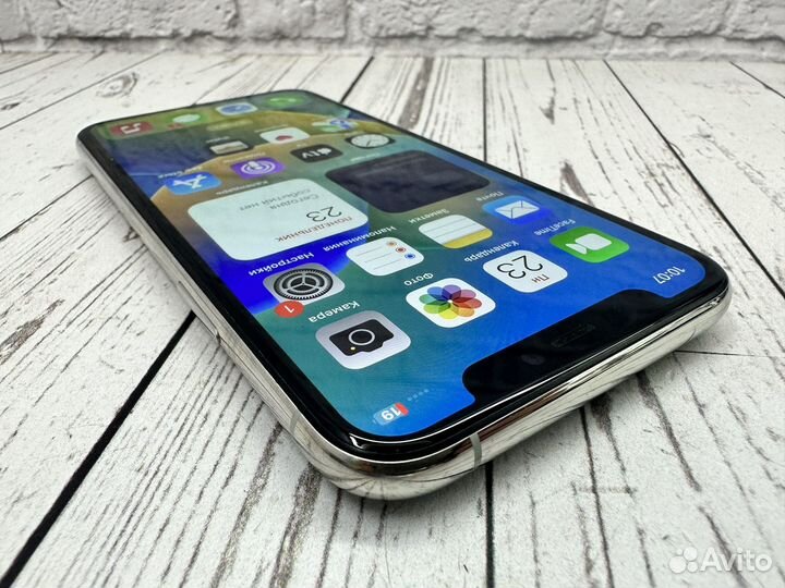 iPhone 11 Pro, 64 ГБ