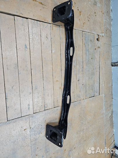 Усилитель заднего бампера бмв х5 е70 2010 г.в