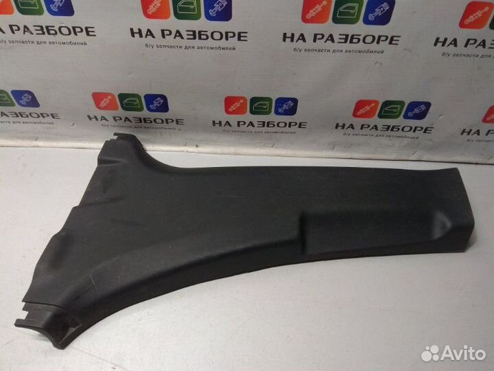 Накладка на стойку внутренняя левая Toyota Corolla