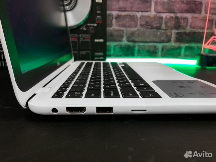 Ноутбуки в наличии для путешествий и работы