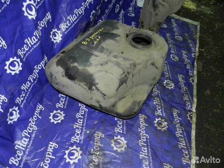 Бак бензобак Volkswagen Passat B3 седан 1.8 AAM