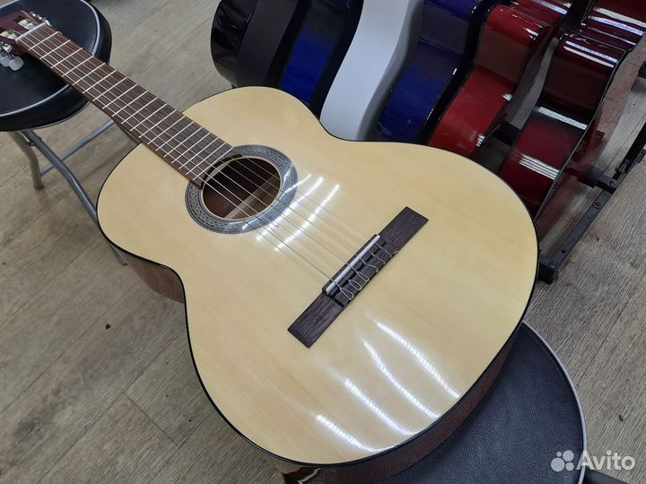 Гитара классическая Cort Индонезия